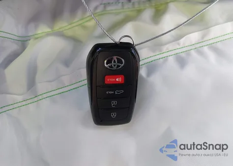 2025 Toyota Camry Le z USA, uszkodzony, nr VIN 4T1DAACK6SU064682